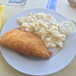 Backfisch mit kartoffelsalat - moje znalost němčiny je využita na maximum